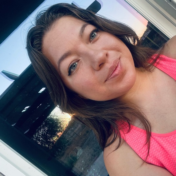 Meet your Posher, Chloe - Picture 1 of 1